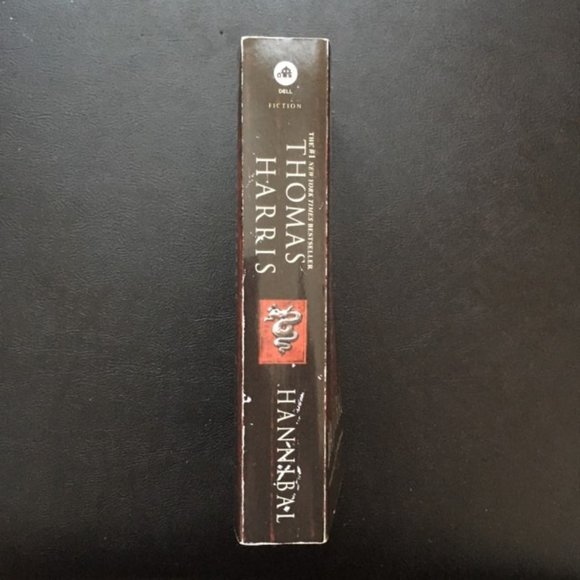 2 for $12 Hannibal by Thomas Harris/ paperback - Picture 3 of 3